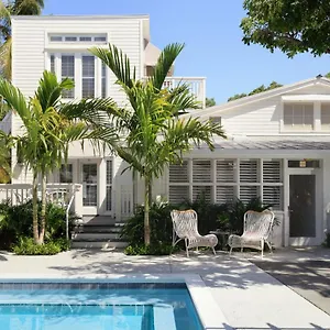 3* Hotel Ella's - Historic