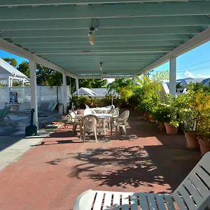  Hotel Casa Caribe @ Duval Square